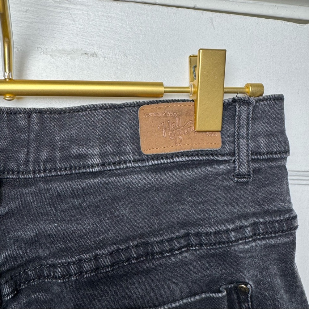 Hell Bunny Asymmetrical Button Cut Off Denim Shorts Black Size Small Size 28 - Picture 11 of 12